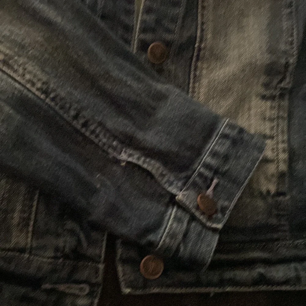 American Rag - Picture 5 of 6